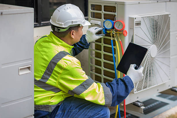 Professional Hvac technician working in Richfield, NC